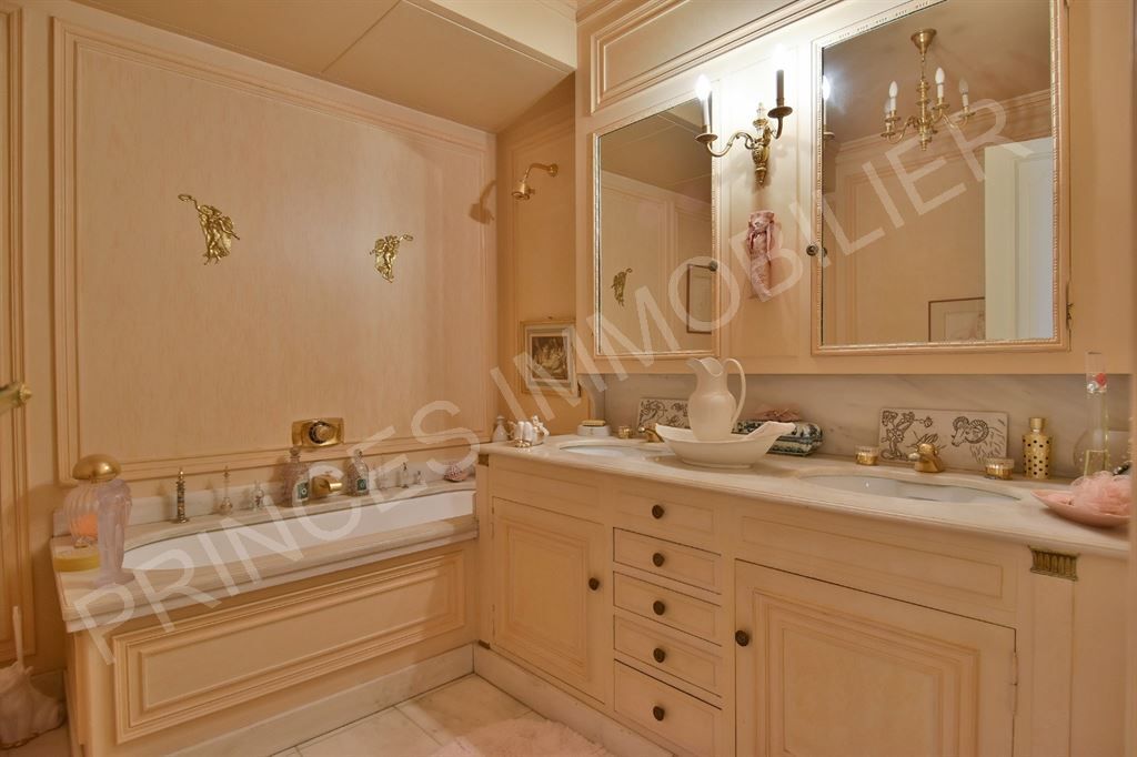 appartement 5 Pièces en vente sur PARIS (75016)