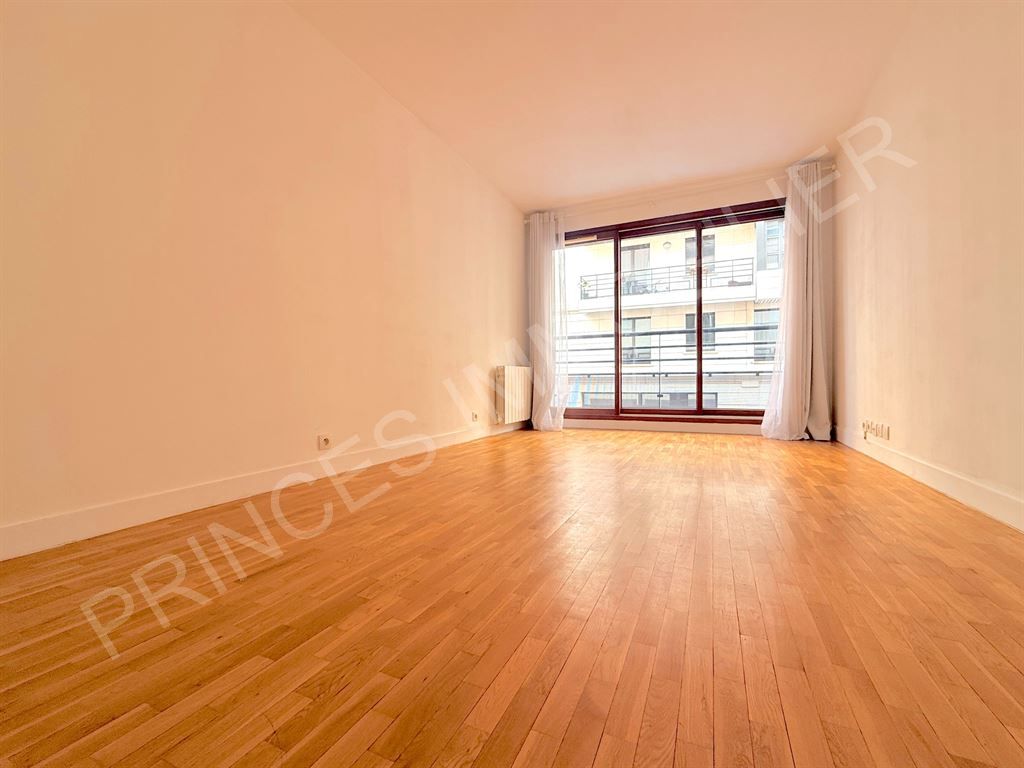 appartement 2 Pièces en vente sur LEVALLOIS PERRET (92300)