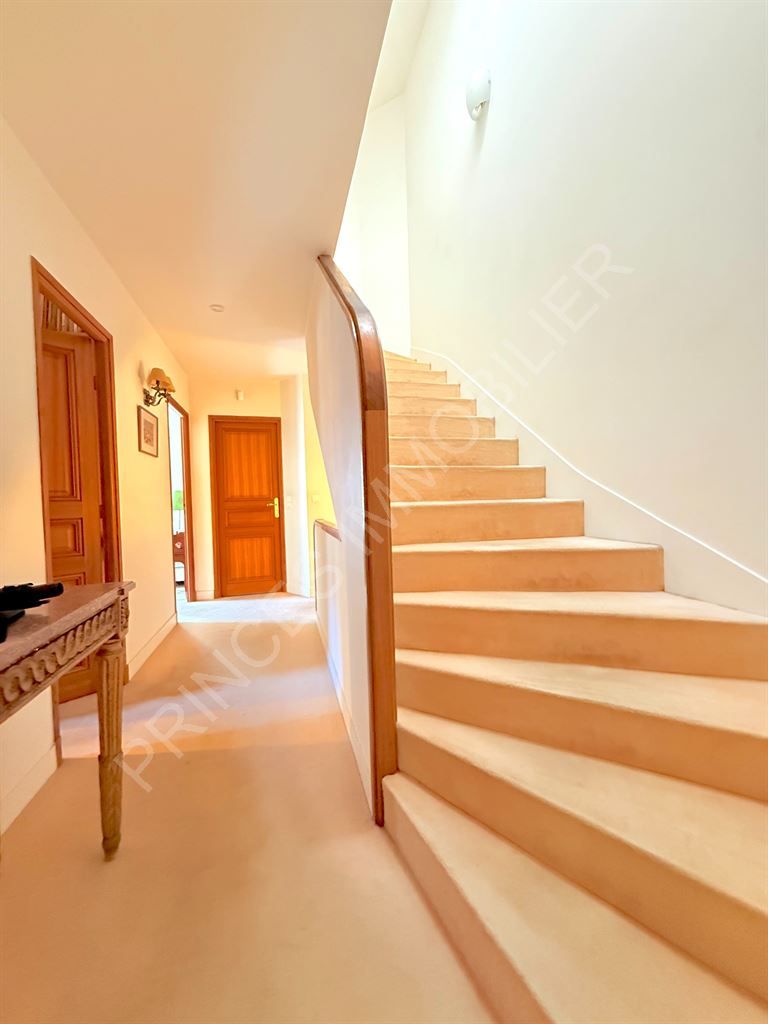 maison 10 Pièces en vente sur BOULOGNE BILLANCOURT (92100)